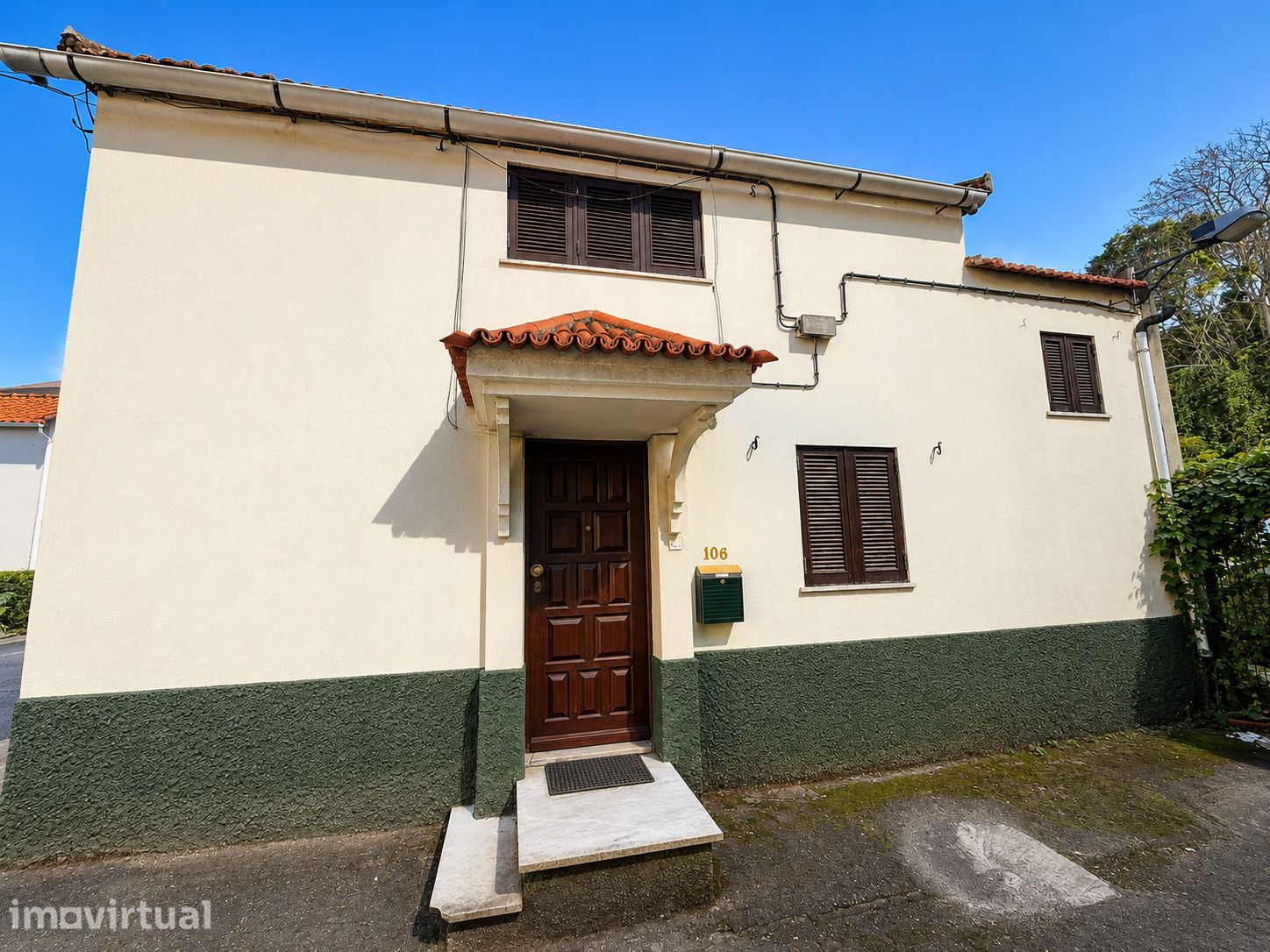 Two-bedroom house in Campolide · 2