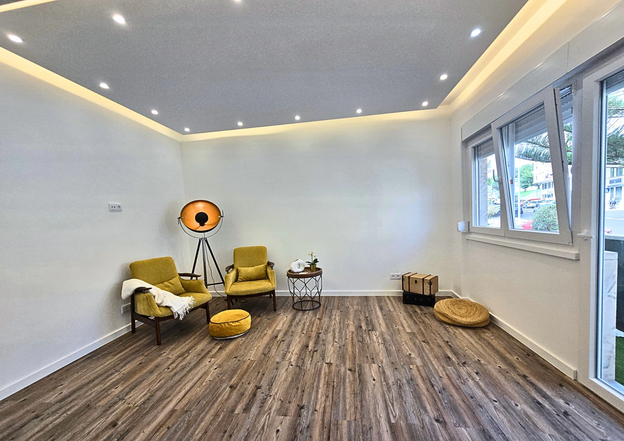 T2 totalmente remodelado com 3 roupeiros e varandas | Agualva · 3