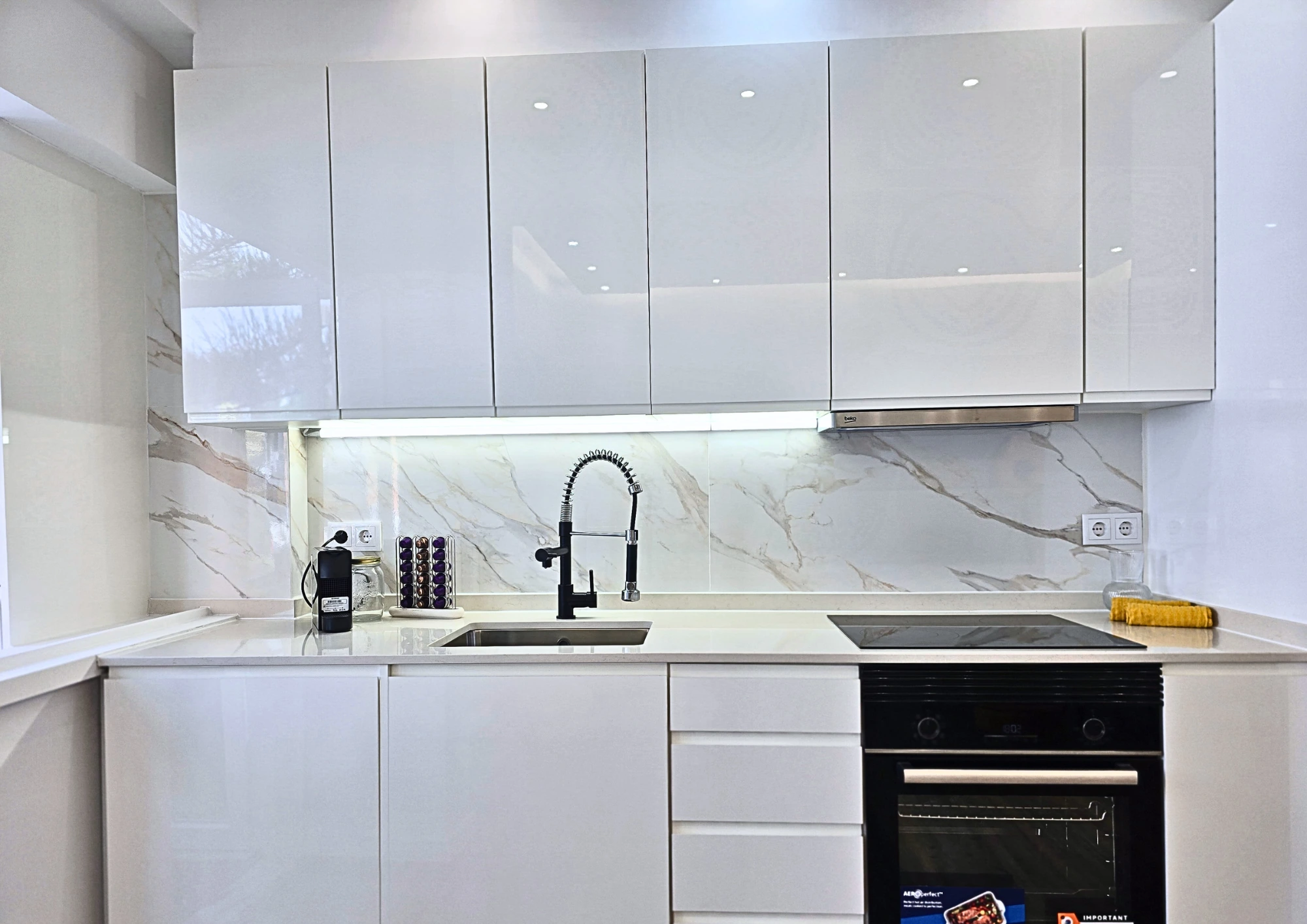 T2 totalmente remodelado com 3 roupeiros e varandas | Agualva · 9