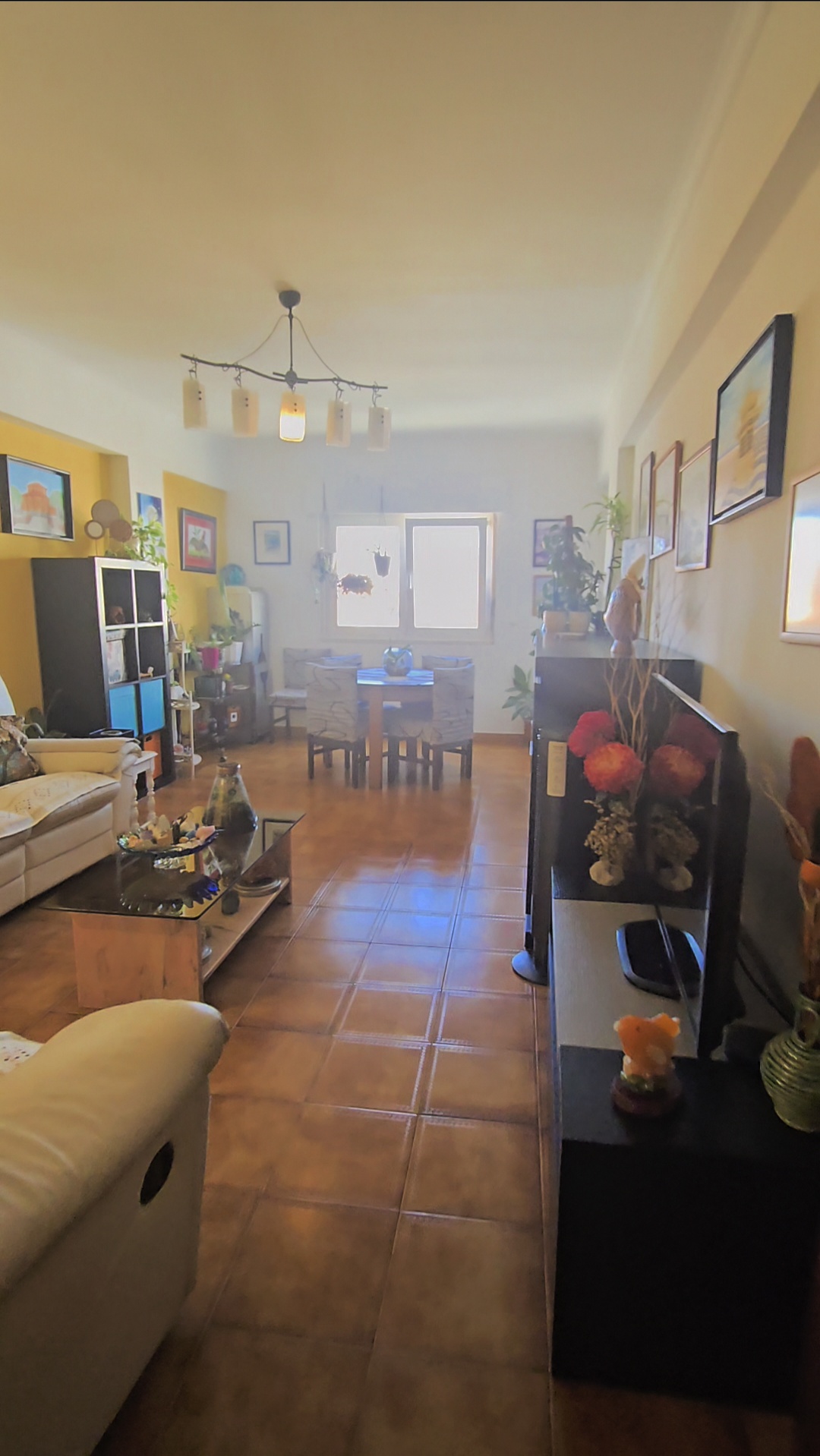 Three-bedroom apartment with garage and storage in Algueirão