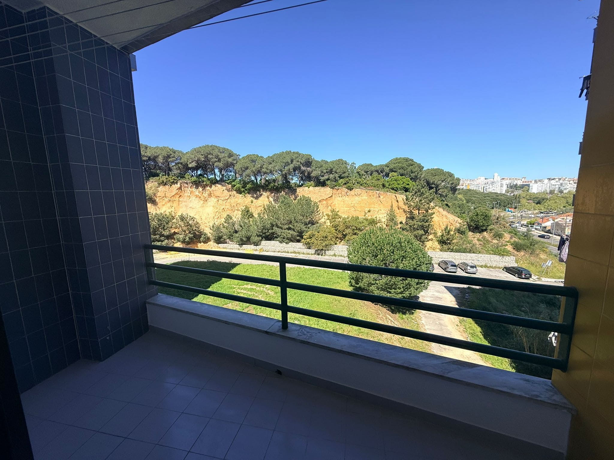 T3 remodelado com suite, varanda e arrecadação no Feijó · 9