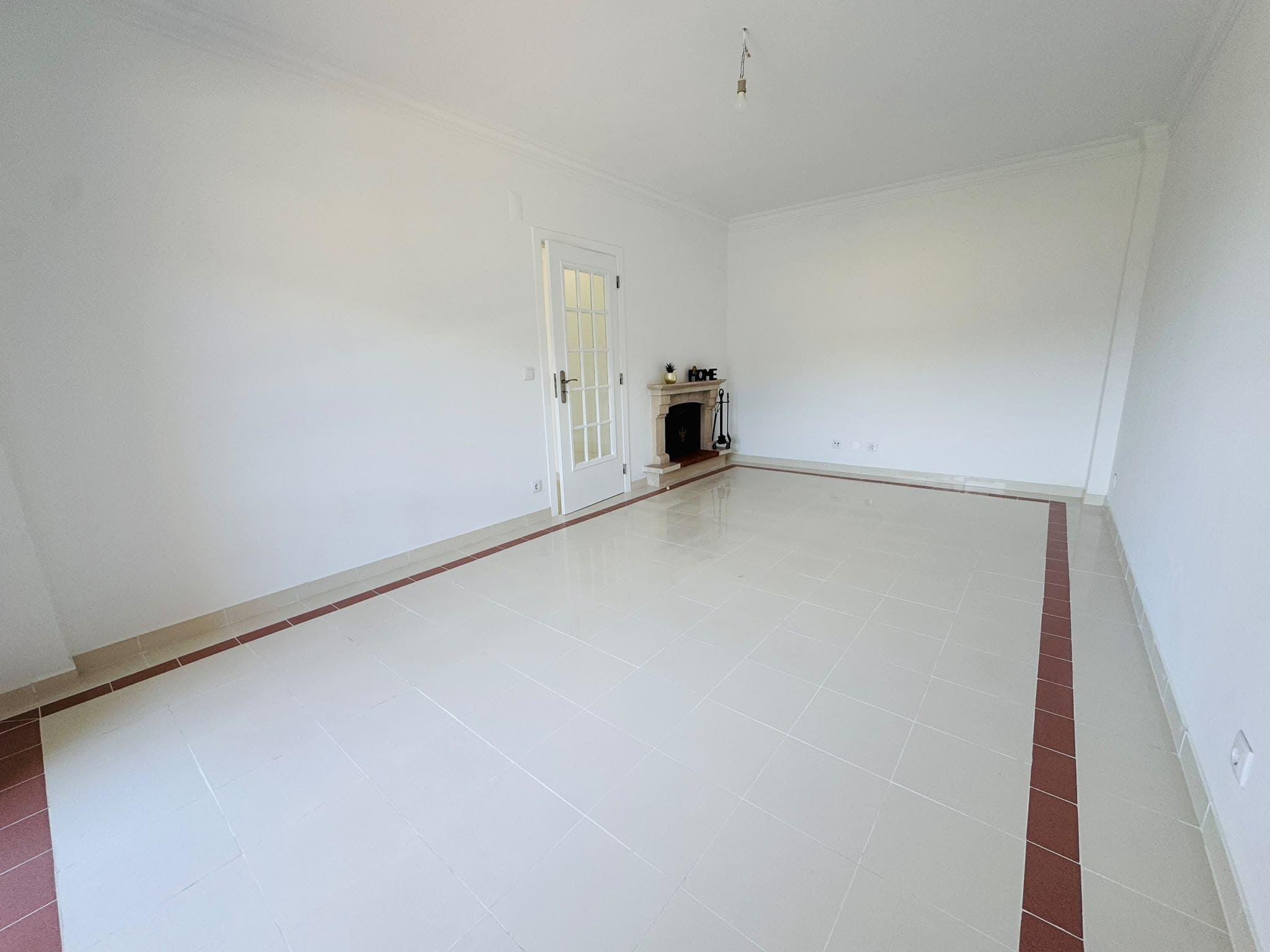 T3 remodelado com suite, varanda e arrecadação no Feijó · 15