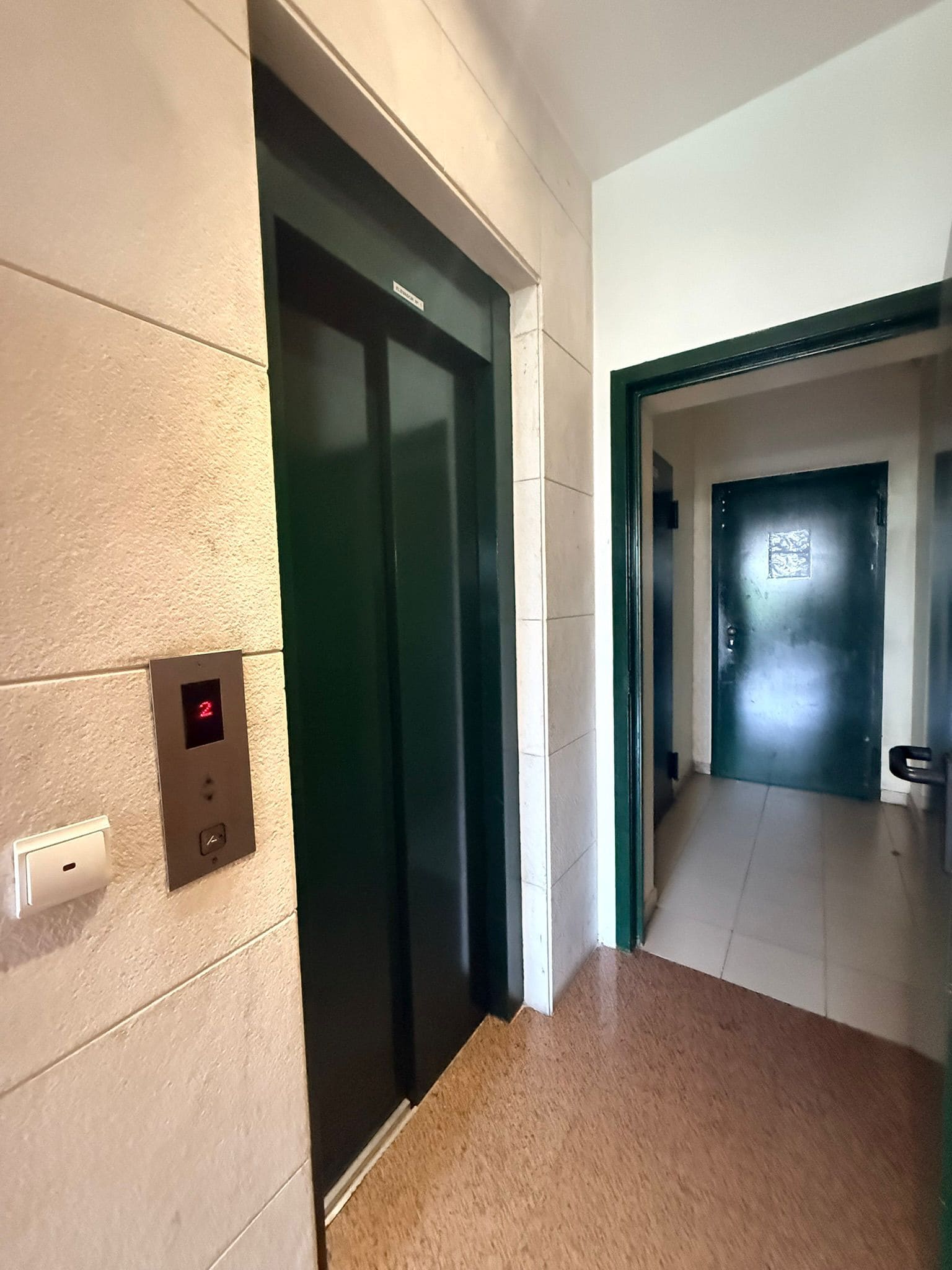 T3 remodelado com suite, varanda e arrecadação no Feijó · 18