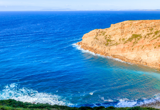 T1+1 em condomínio com piscina em Sesimbra · 2
