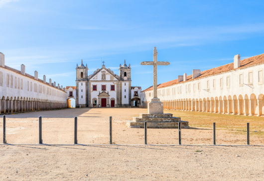 T1+1 em condomínio com piscina em Sesimbra · 8